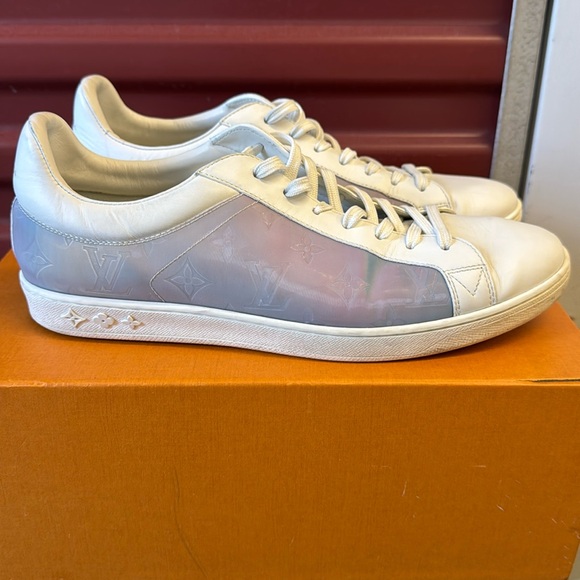 LOUIS VUITTON LV UNISEX LV LUXEMBOURG SNEAKER IN IRIDESCENT MONOGRAM  size 9 - Picture 6 of 9